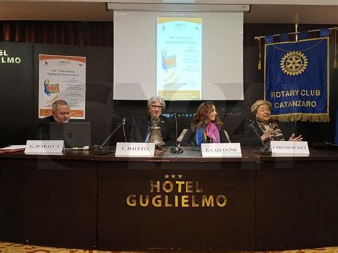 Grande Partecipazione Al Convegno Sul Ruolo Delle Donne Nel Rotary Club