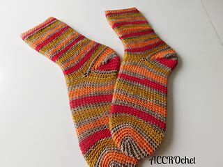 Ravelry: Dobby socks pattern by ACCROchet