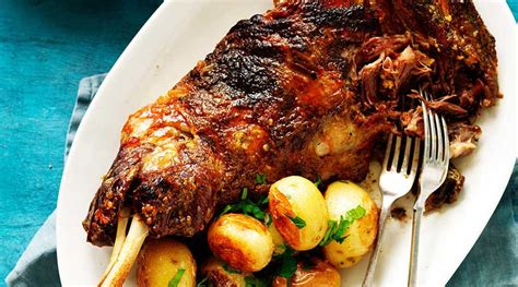 Slow-Roasted Lamb with Lemon, Garlic and Rosemary | Cookery - MAG THE ...