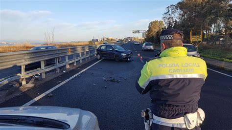 Incidente Stradale Sull Asse Mediano Traffico In Tilt Casteddu On Line