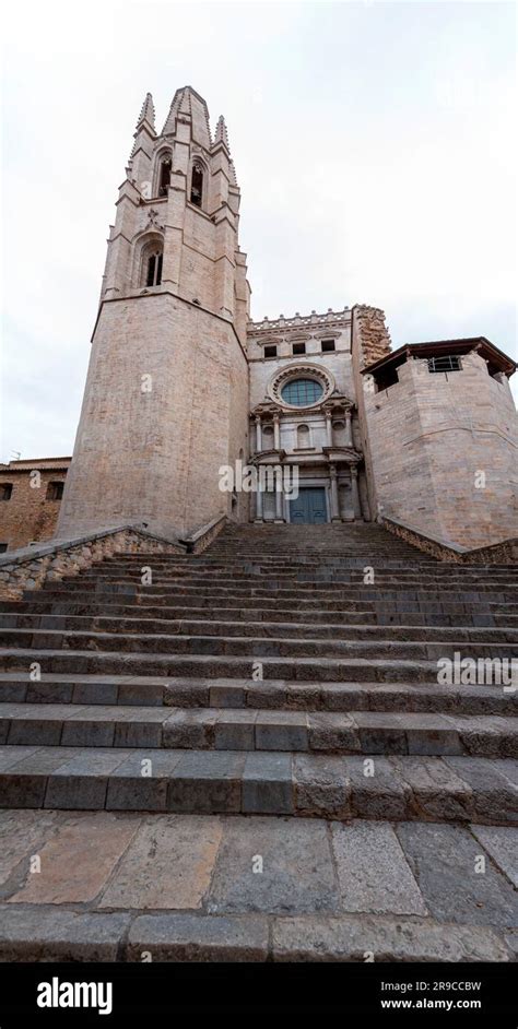 Basílica de san felix hi res stock photography and images Alamy