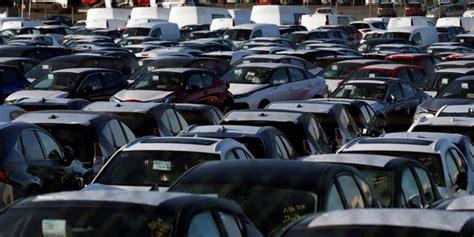 Repli du marché automobile français en mai une première depuis 2022