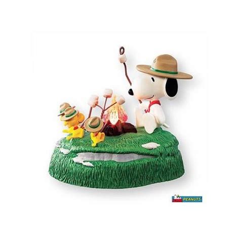 Beagle Scouts Campfire Hallmark Ornament Snoopy The Peanuts