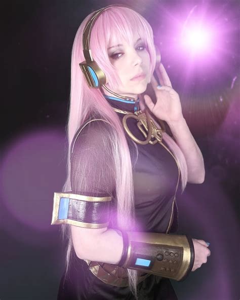 Cosplay Megurine Luka Rotakuvisualarts