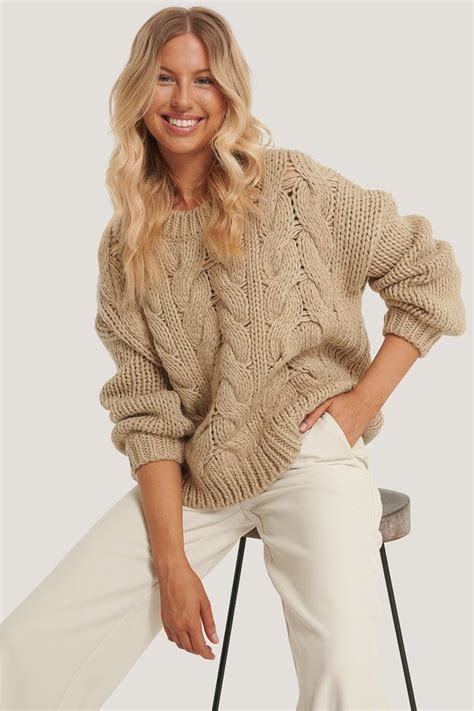 Wool Blend Round Neck Heavy Knitted Cable Sweater Beige Na