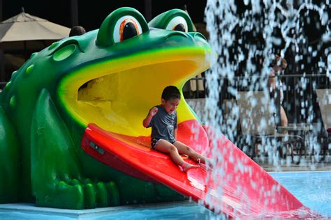 Indoor And Outdoor Kiddie Splash Pools Woodloch Resort