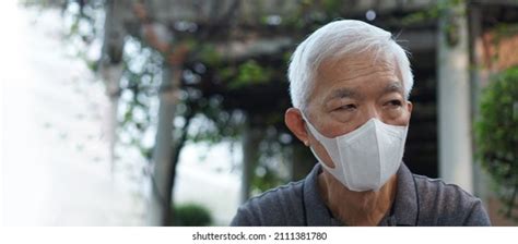 191 Bored Chinese Elder Royalty Free Images Stock Photos And Pictures