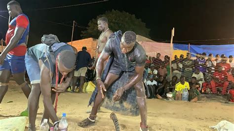 Entr E De Monument Ndianda Diofior Darou Manguier Le Mai