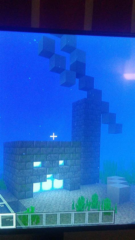 I made a statue of a drowned. This is my first build I really tried on ...