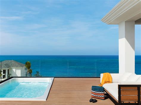 Imperial Suite Rooftop Terrace With Plunge Pool Ocean Front