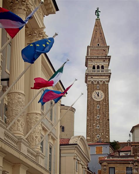 Image of Piran Tartini Square by ADNW T-Shirts | 1026517