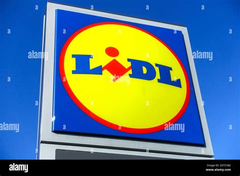 Lidl logo hi-res stock photography and images - Alamy