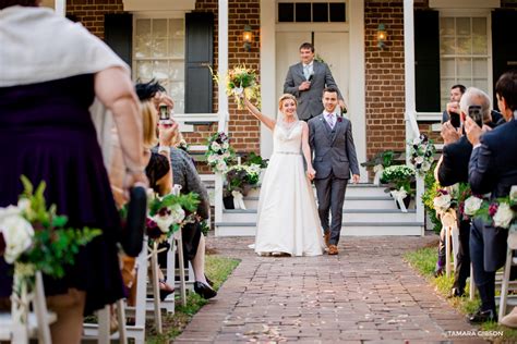 A Lighthouse Wedding on St Simons Island » Tamara Gibson Photography