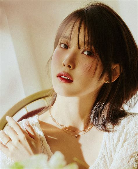 Beautiful Mess Iu 아이유 Lee Jieun 이지은 → Cosmopolitan Korea X