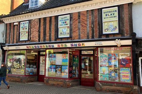 Halesworth Town Centre Shop Closures Mark End Of An Era Bbc News