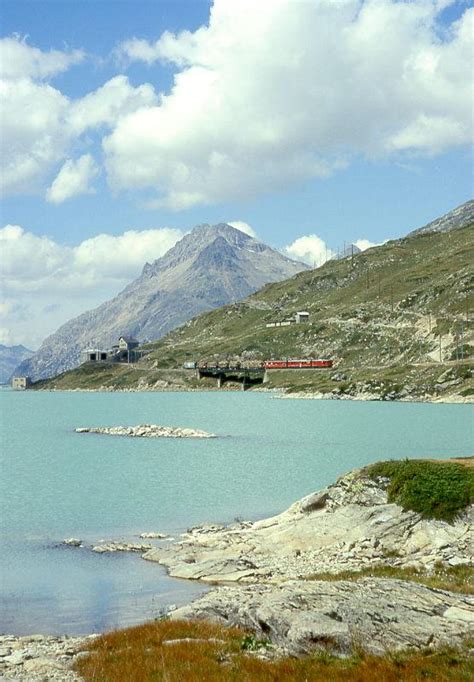 Rhb Gmp Von St Moritz Nach Tirano Am Bei Ospizio