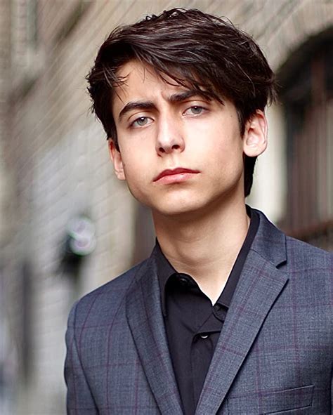 Aidan Gallagher Wallpapers Top Free Aidan Gallagher Backgrounds Wallpaperaccess