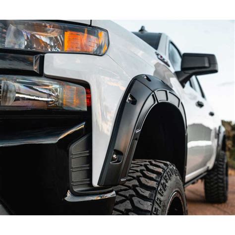 Front And Rear Fender Flares Rough Country Defender Pocket