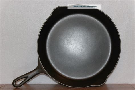 Erie Griswold 5th Series 710 A Skillet No 9 Late 1905 W Heat Ring