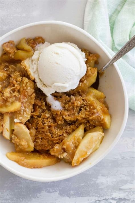 Caramel Apple Crisp Recipe Easy Apple Crisp Taste And Tell