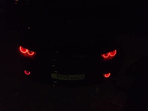 Дьявольские глазки — Dodge Charger (7G), 2,7 л, 2006 года | стайлинг ...
