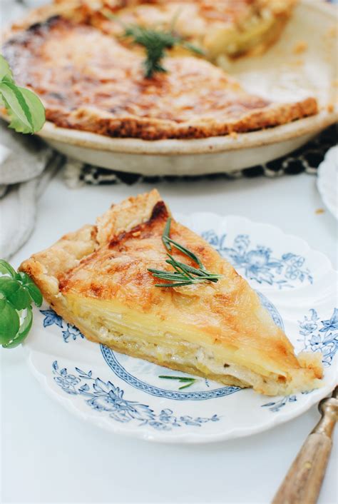 Potato Leek And Gruyere Pie Bev Cooks