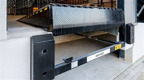 X Mm Electro Hydraulic Dock Leveler Mild Steel Ton At Rs