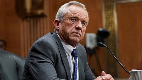 Ee Senador Robert Kennedy - Senado de EE. UU. aprueba a Robert F. Kennedy Jr como secretario de ...