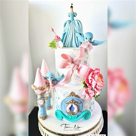 Toni Ngo Custom Cakes and Sweets. Formerly My Sweet Tooth