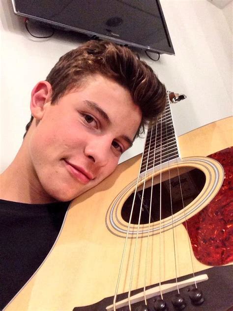 vacaciones: SHAWN MENDES