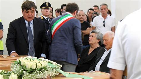 Foggia funerali fratelli Luciani uccisi perché testimoni scomodi