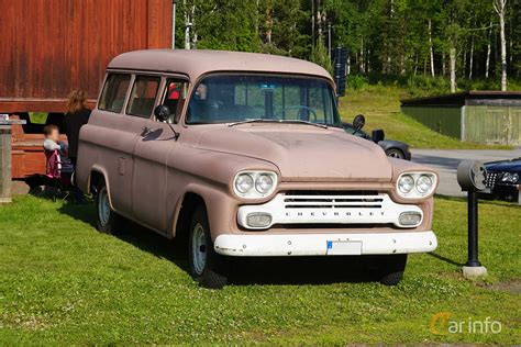 Chevrolet Apache 31 Carryall Suburban 46 V8