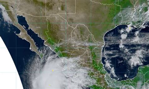 Hurac N Norma Sube A Categor A Cerca De M Xico Octubre