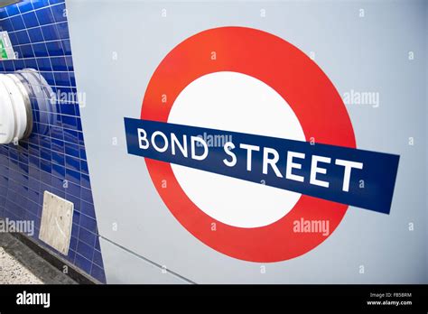 Bond Street London Underground tube station in London Stock Photo - Alamy