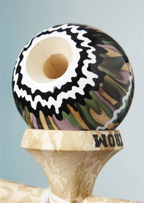 Kendama Krom Naked Plasticity Umbra