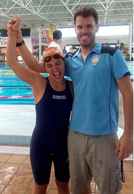 Raquel Correia é tri campeã nacional de natação adaptada Postal do