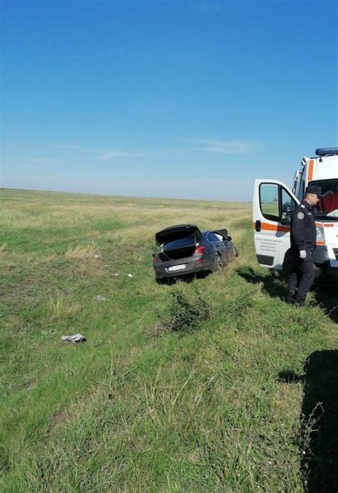 Accident grav pe un drum județean Doi soți au murit și un copil a fost