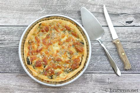 Spinat Quiche Mit Bl Tterteig Und Sonnenblumenkerne Brotwein