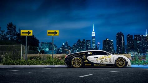 Bugatti Veyron Supercar Side View New York City Night Lights