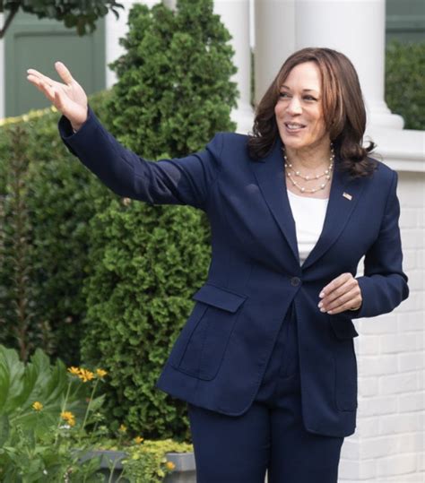 Media Tip Sheet Top Democrats Rally Behind Kamala Harris Following