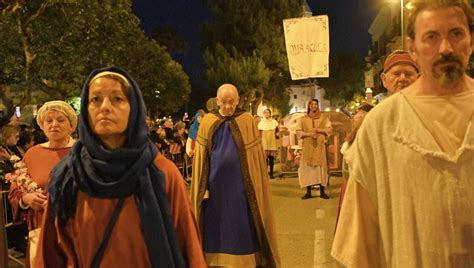 Corteo Storico Di San Nicola Anche Il Viceministro Sisto Tra I