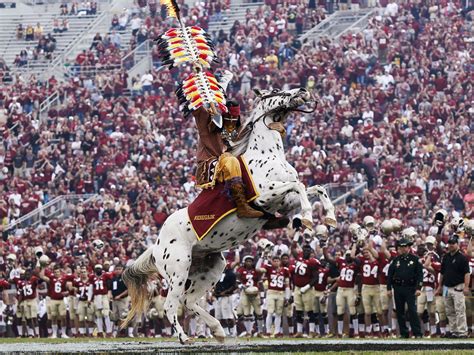 The Best Traditions in College Football – CFB Select