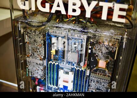 Understanding Different Approaches To Immersion Cooling 42 OFF