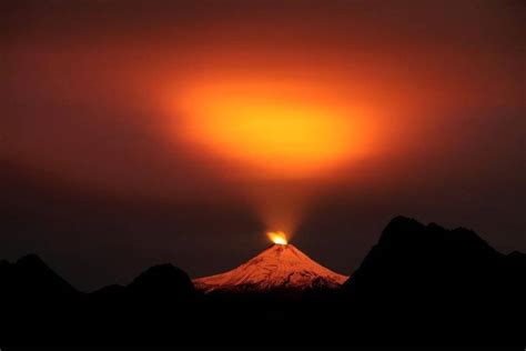 Le Plus Dangereux Volcan Du Chili En éruption Edition Du Soir Ouest