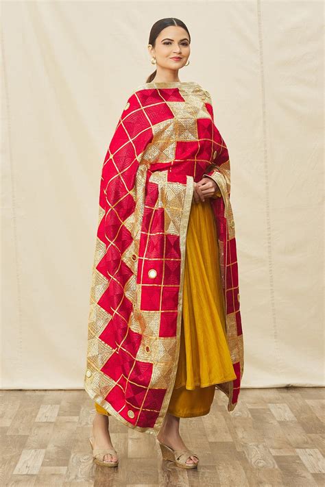 Buy Nazaakat By Samara Singh Multi Color Silk Geometric Pattern