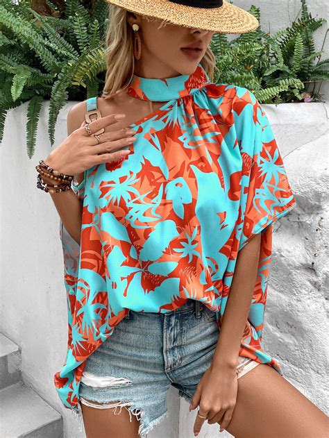 SHEIN VCAY Floral Print Asymmetrical Neck Chain Detail Blouse SHEIN UK