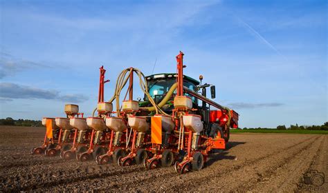 Corn Seeding With John Deere R Series Elie Wagner Flickr