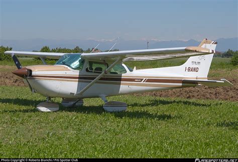 I Band Private Cessna K Skyhawk Photo By Roberto Bianchi Piti