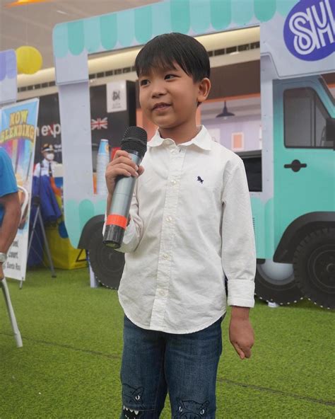 6-Year-Old Can Sing Elvis Classics, His Musical Duets With Dad Bring