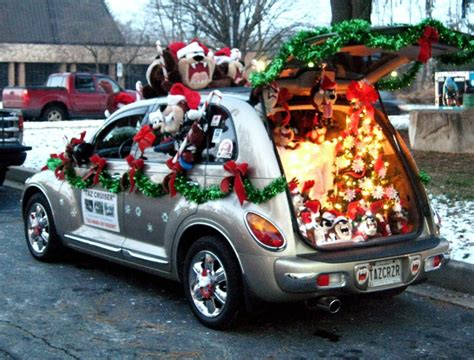 15 Amazing Christmas Car Decorations Bridal Shower 101